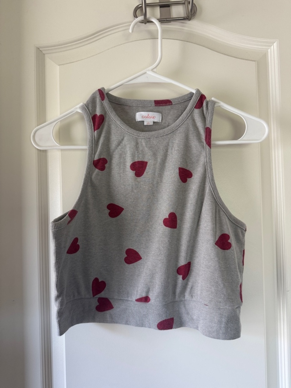 Colsie Gray Tank Top with Red Heart Print / BB45